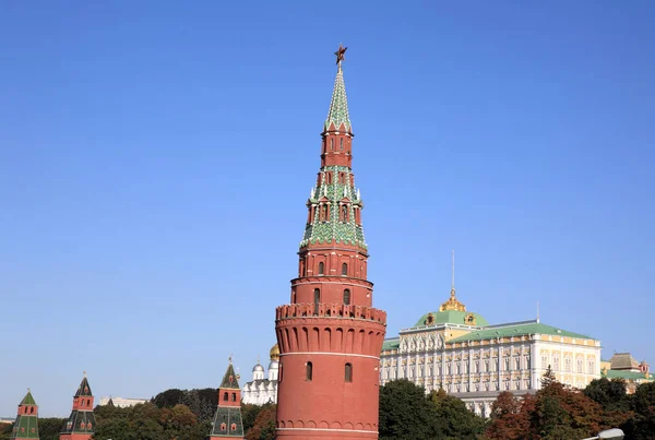 Torre Kremlin Fundo Céu — Fotografia de Stock