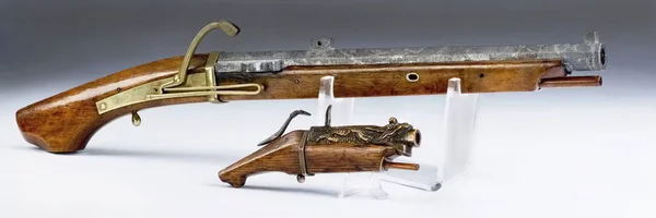 第十九世纪日汉火绳手枪 — 图库照片