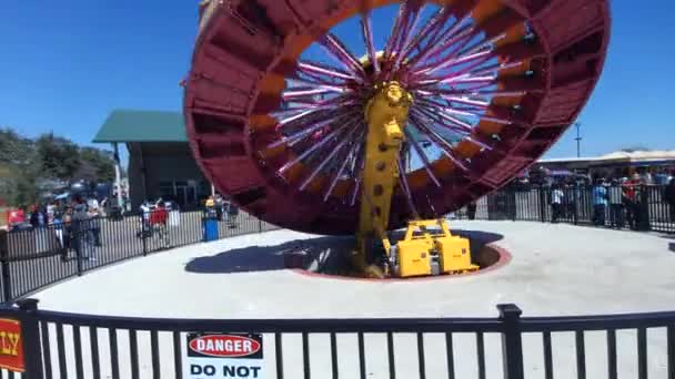 Dallas Texas Mars 2019 Torka Carnival Ride Med Människor Att — Stockvideo