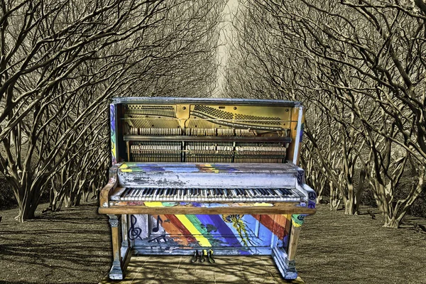 Tree Tunnel Jazz Piano. — Stock Photo, Image