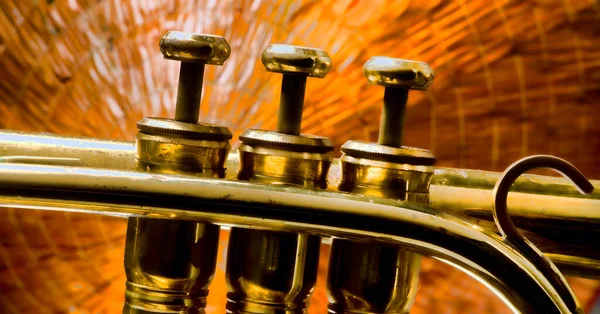 Närbild Gamla Trumpet Tre Ventiler — Stockfoto
