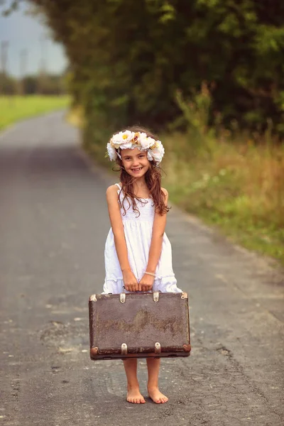 Happy Joyful Girl Hat Road — Stock Photo, Image