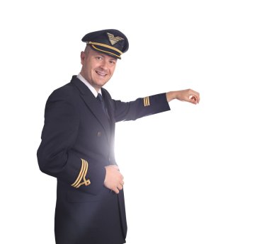 beyaz bir arka plan üzerinde üniformalı neşeli Kaptan