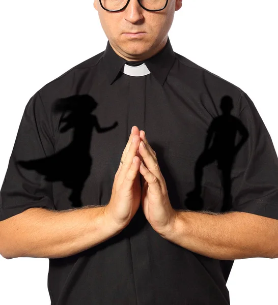 Priester Mit Kinderschatten Auf Soutane — Stockfoto