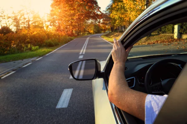 Conducir Coche Día Soleado Otoño — Foto de Stock