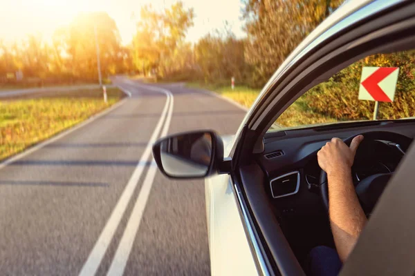 Conducir Coche Camino Sinuoso — Foto de Stock