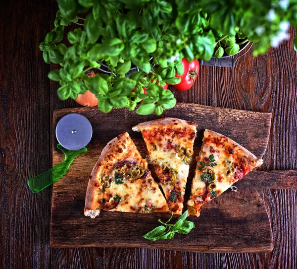 Deliciosa Sabrosa Pizza Con Ingredientes — Foto de Stock