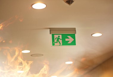 Ofis binasında büyük yangın