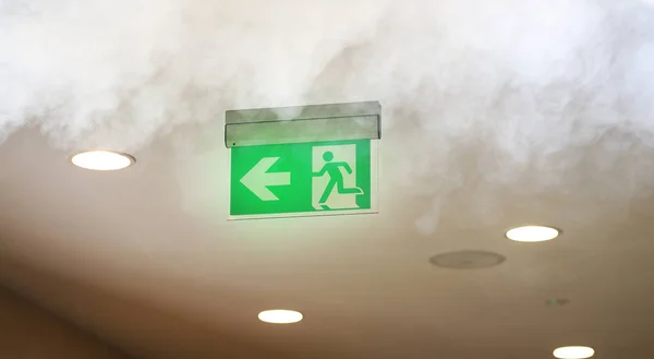 Evacuating Sign Office Builging While Fire — Stock Photo, Image