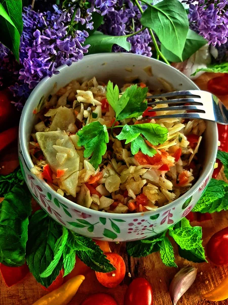 Läcker Och Hälsosam Grönsakssallad — Stockfoto
