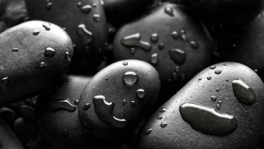 Siyah ıslak çakıl arka plan backlite