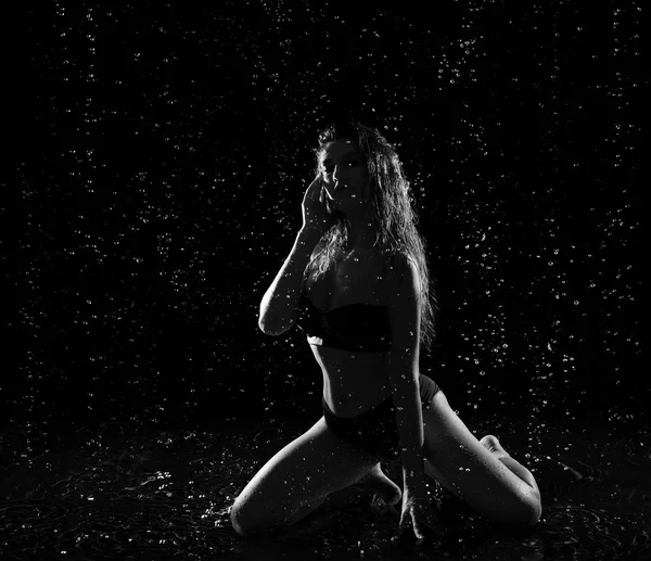 Young Woman Water Drops Monochrome Ver — Stock Photo, Image