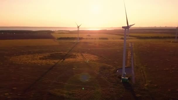 Wind Power Generator Met Fakkels Versie — Stockvideo