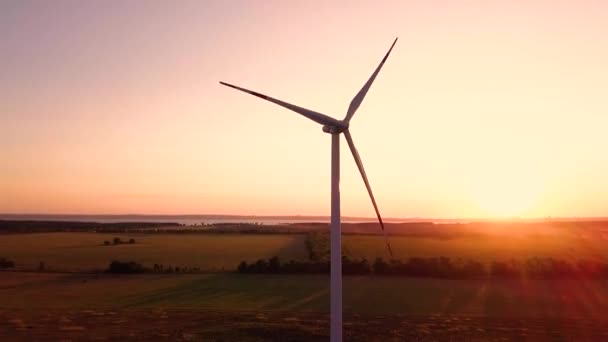 Rüzgar Jeneratörler Gün Batımında — Stok video