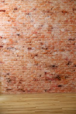 kırmızı eski tuğla duvar
