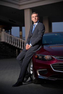 İş adamı portresi (normal ver)