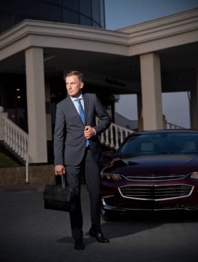 İş adamı portresi (normal ver)