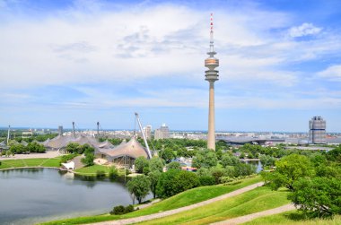 Görünüm Olimpiyat Stadyumu, Olimpiyat kule, Münih'te Bmw Kulesi