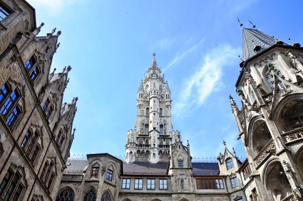 Fragment van het nieuwe stadhuis van München, Duitsland — Stockfoto