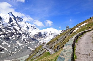 Bahar, Alp dağ manzarası. Grossglockner