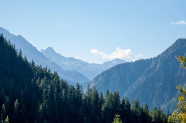 Batı Alpler alp aralığı Batı parçası olan.