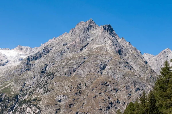 西部のアルプスは 高山の範囲の西部の部分 — ストック写真