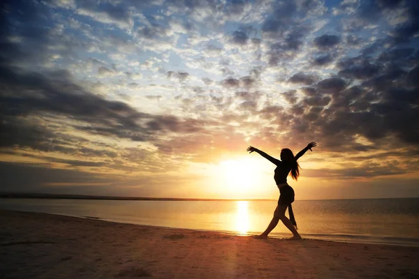 Beleza e pôr do sol — Fotografia de Stock