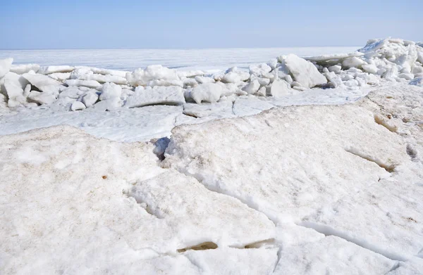 冬の風景 氷を溶かす — ストック写真