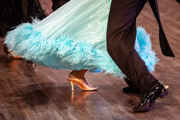 Sapatos Dança Pés Pernas Salão Baile Casal Feminino Masculino — Fotografia de Stock