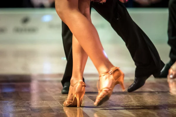 Gambe Donna Che Balla Danza Latina — Foto Stock