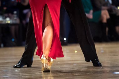 Çift dans latin dansı