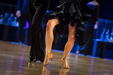 Çift dans latin dansı