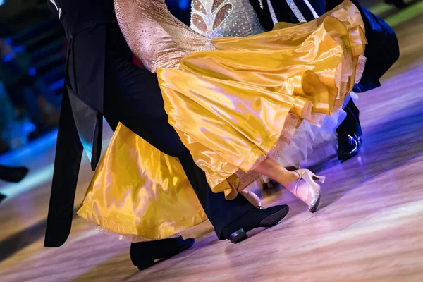 커플 댄스 표준 댄스 — 스톡 사진