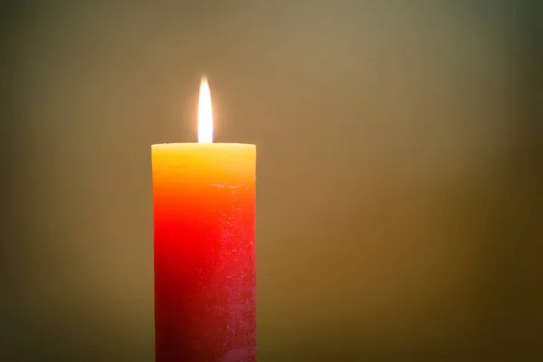 Kaars Licht Met Vlam Donkere Zachte Achtergrond — Stockfoto