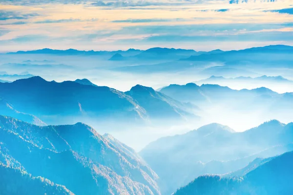 Landscape Sunset Blue Mountains Fog — Stock Photo, Image