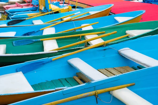 Row Many Empty Colorful Boats Pier — Stock Photo, Image