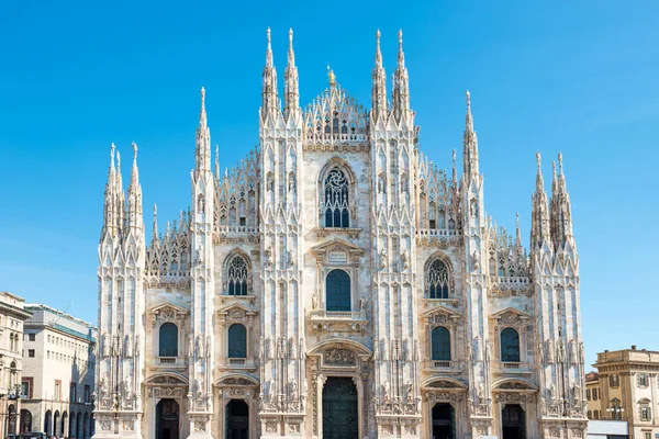 Duomo Γοτθικό Καθεδρικό Ναό Στην Πλατεία Στο Μιλάνο Ιταλία — Φωτογραφία Αρχείου