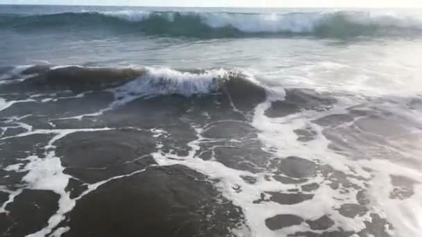 Blå Vågor Surfa Ocean Tropical Beach Högupplöst Film — Stockvideo
