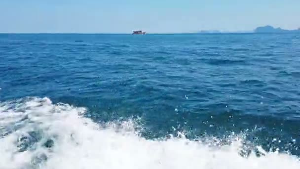 Full Frame Beeld Van Blauwe Golvende Oceaan — Stockvideo