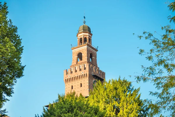 Centrale toren van kasteel Sforza in Milaan — Stockfoto