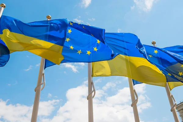 European Union and Ukraine flags — Stock Photo, Image