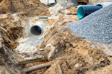 Su kanalizasyonu için büyük boru ya da tüp