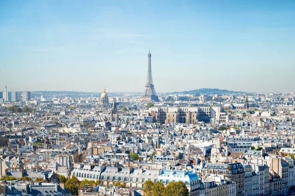 Paris cityscape with Eilffel tower — Stock Photo, Image