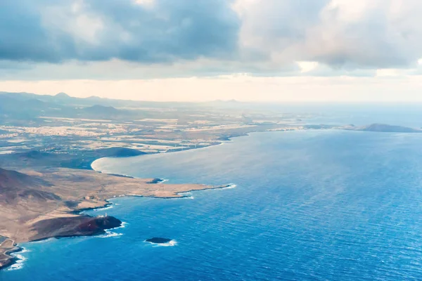 Airplane view of coastal landscape of Gran Canaria island — Free Stock Photo