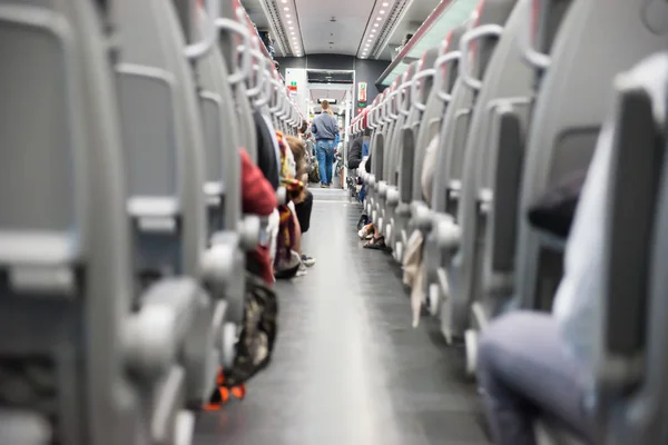 Assentos em trem moderno — Fotografia de Stock