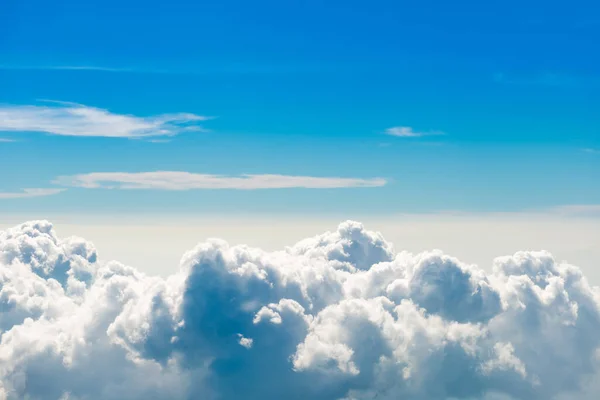 Nubes Blancas Cielo Azul Con Vista Aérea Desde Plano Fondo —  Fotos de Stock