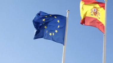 Euro ve İspanyol bayrağı 