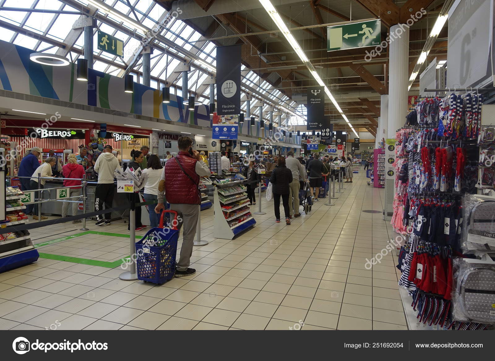 adidas outlet carrefour
