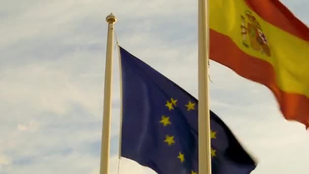 Флаги Европы и Испании — стоковое видео