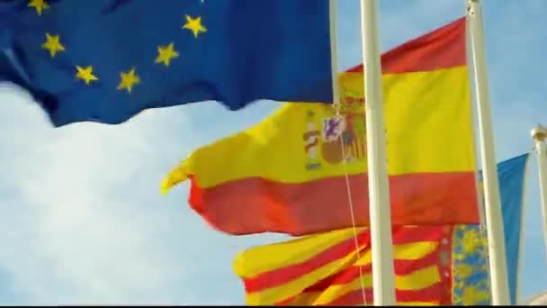 Bandiere dell'Europa e della Spagna — Video Stock